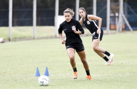 Tamires no treino do Corinthians Feminino