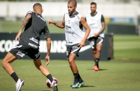 Vitinho no treinamento desta tera-feira no CT Joaquim Grava