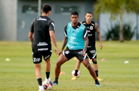 No CT Dr. Joaquim Grava, atacante Léo Natel segue em treinamento sob o comando de Vagner Mancini