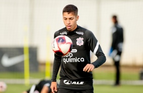 No CT Dr. Joaquim Grava, Gabriel Pereira segue em treinamento sob o comando de Vagner Mancini