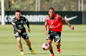 Ramiro e Romulo Otero durante atividade no CT Dr Joaquim Grava