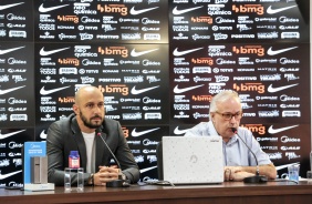 Alessandro e Roberto de Andrade durante coletiva de imprensa no CT