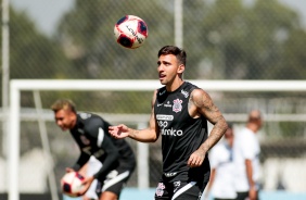 Gustavo Silva durante o treino do Corinthians no Centro de Treinamentos Joaquim Grava