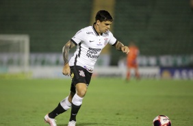 Lateral Fagner atuando no jogo entre Corinthians e Guarani, em Campinas, pelo Paulistão