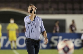 Mancini durante jogo entre Corinthians e Ferroviria, na Fonte Luminosa