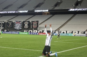 Atacante Jô marcou o segundo tento do Corinthians, contra o Ituano, pelo Paulistão