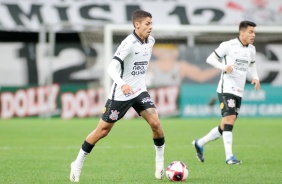 Jovem Gabriel Pereira no jogo entre Corinthians e Ituano, pelo Paulistão, na Neo Química Arena