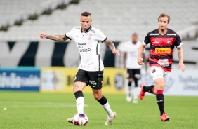 Meia-atacante Luan no jogo entre Corinthians e Ituano, pelo Paulistão, na Neo Química Arena