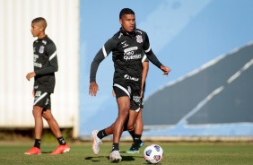 Lo Natel durante treino preparatrio para jogo contra o River Plate-PR, pela Sul-Americana