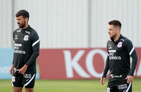 Camacho e Ramiro no ltimo treino do Corinthians antes do jogo contra o River Plate-PR