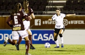 Zanotti no jogo entre Corinthians e Ferroviria, pelo Brasileiro Feminino
