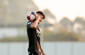 Roni no ltimo treino do Corinthians antes do jogo contra o Santos