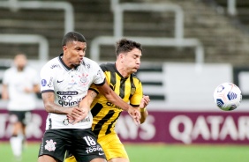 Léo Natel na partida entre Corinthians e Peñarol, pela Copa Sul-Americana, na Neo Química Arena