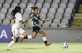 Tamires na derrota para o Santos, pelo Campeonato Brasileiro Feminino