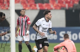 Mosquito marcou o segundo gol do Corinthians, contra o So Paulo, pelo Paulisto