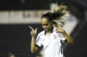 Adriana durante jogo entre Corinthians e Botafogo, pelo Campeonato Brasileiro Feminino