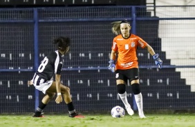 Crivellari teve jogar no gol na partida durante Corinthians e Botafogo, pelo Brasileirão Feminino