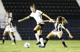 Gabi Zanotti durante jogo entre Corinthians e Botafogo, pelo Campeonato Brasileiro Feminino