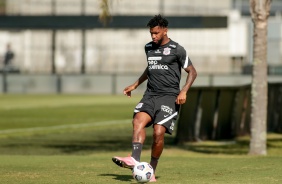 Gil no treino preparatrio para jogo entre Corinthians e Huancayo, pela Sul-Americana