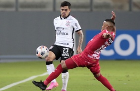 Lateral Fagner em partida entre Corinthians e Huancayo, pela Copa Sul-Americana