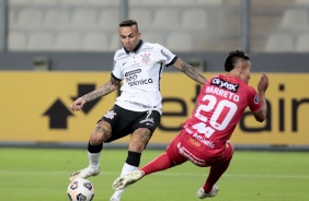 Luan durante partida entre Corinthians e Huancayo, pela Sul-Americana