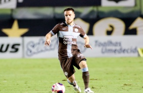 Volante Ramiro durante jogo contra o Santos, pelo Campeonato Paulista 2021