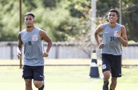Juan David e Julio no treino do Corinthians Sub-20
