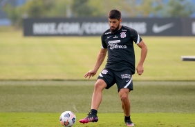 Bruno Méndez durante treino do Corinthians no CT Dr. Joaquim Grava