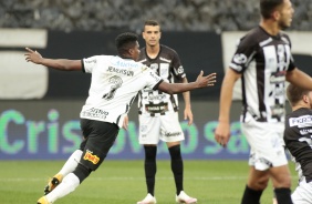 Jemerson comemorando seu gol contra a Inter de Limeira, pelas quartas de final do Paulisto 2021