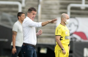 Treinador Vagner Mancini durante partida contra a Inter de Limeira, pelo Paulisto 2021