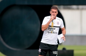 Treinador Vagner Mancini durante treino do Corinthians no CT Dr. Joaquim Grava