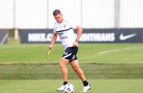 Treinador Vagner Mancini durante treino do Corinthians no CT Dr. Joaquim Grava