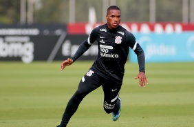 Xavier durante treino do Corinthians no CT Dr. Joaquim Grava