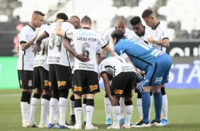 Jogadores na partida entre Corinthians e Palmeiras, pela semifinal do Campeonato Paulista 2021