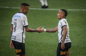 Luan e Otero durante Dérbi entre Corinthians e Palmeiras, na Neo Química Arena
