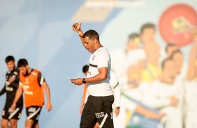 Fernando Lázaro durante treino do Corinthians no CT Dr. Joaquim Grava