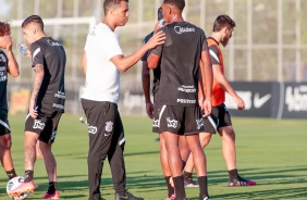 Fernando Lázaro e Cauê durante treino do Corinthians no CT Dr. Joaquim Grava