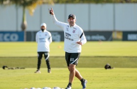 Flvio de Oliveira durante treino do Corinthians no CT Dr. Joaquim Grava