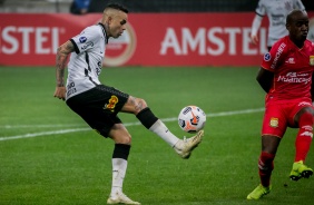 Luan durante jogo entre Corinthians e Huancayo, pela Sul-Americana