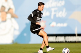 Vital durante último treino do Corinthians antes do jogo contra o Huancayo