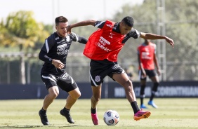 Ramiro e Rodrigo Varanda no treino integrado da equipe profissional e Sub-20 do Corinthians