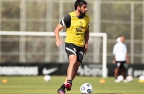 Bruno Mndez durante treino do Corinthians no CT Dr. Joaquim Grava