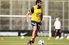 Bruno Mndez durante treino do Corinthians no CT Dr. Joaquim Grava