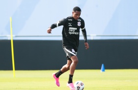 Cau durante treino do Corinthians no CT Dr. Joaquim Grava