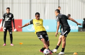 Cau durante treino do Corinthians no CT Dr. Joaquim Grava