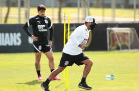 Fagner durante treino do Corinthians no CT Dr. Joaquim Grava