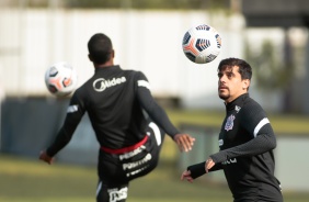 Fagner durante treino do Corinthians no CT Dr. Joaquim Grava