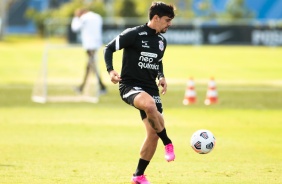 Fagner durante treino do Corinthians no CT Dr. Joaquim Grava