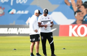 Fernando Lzaro e Flvio de Oliveira durante treino do Corinthians no CT Dr. Joaquim Grava