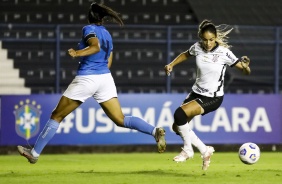 Gabi Nunes durante partida entre Corinthians e Real Braslia, pelo Brasileiro Feminino